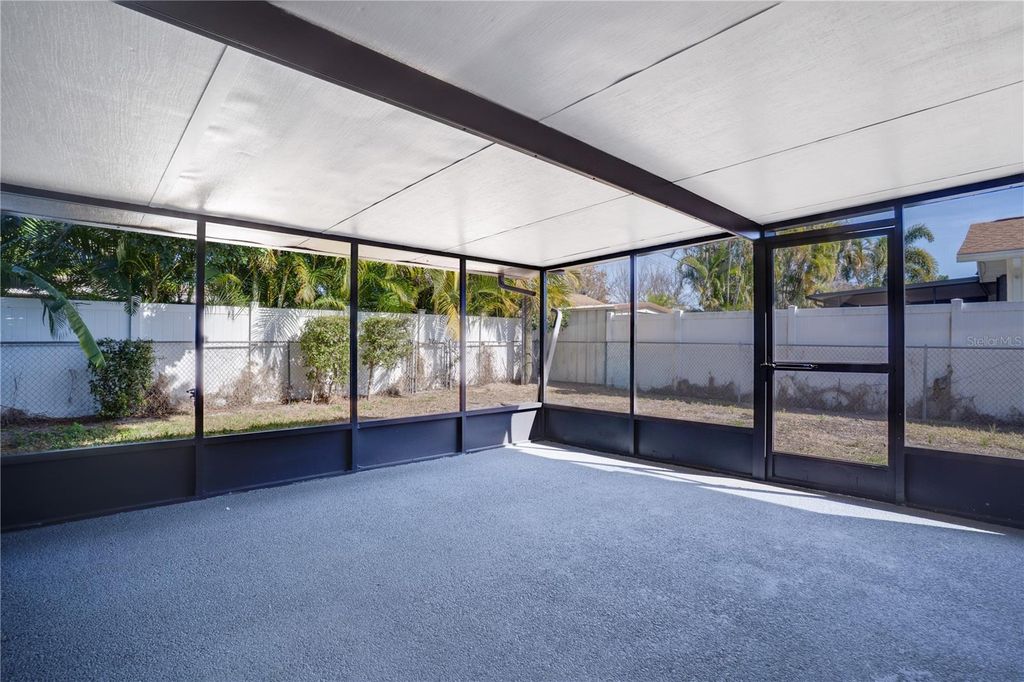 Image 27 of property listing at 13845 94TH AVENUE, Seminole, FL 33776