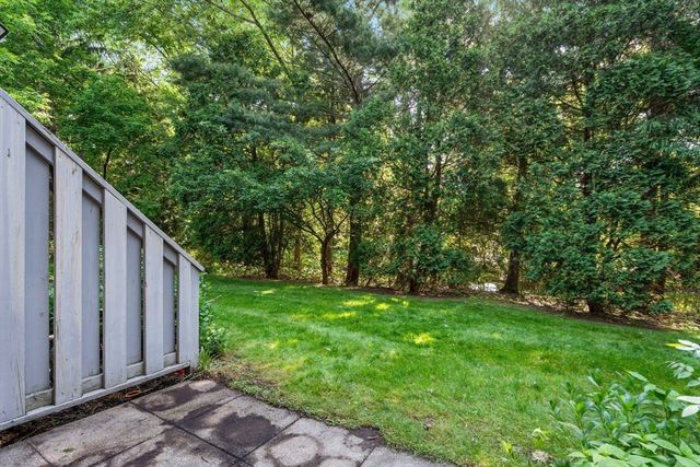 171 Swanton St 7, Winchester, MA 01890