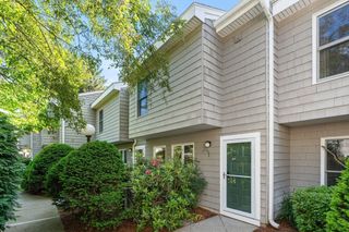 171 Swanton St 7, Winchester, MA 01890