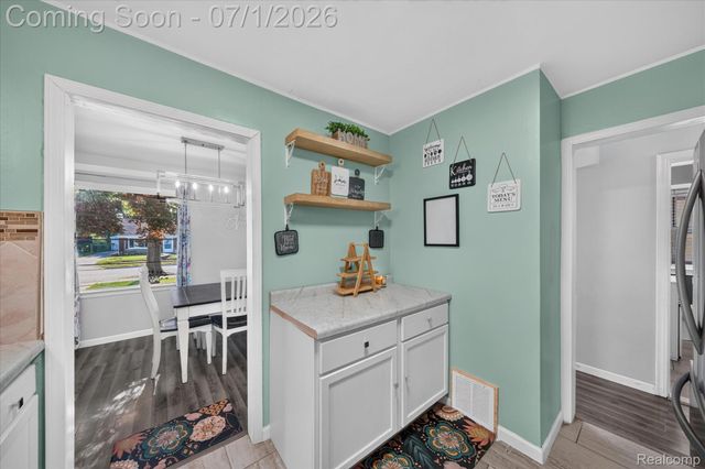 3555 Syracuse Street, Dearborn, MI 48124