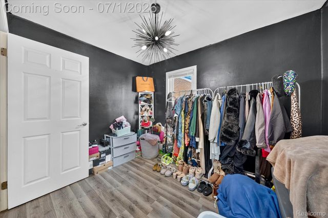 3555 Syracuse Street, Dearborn, MI 48124