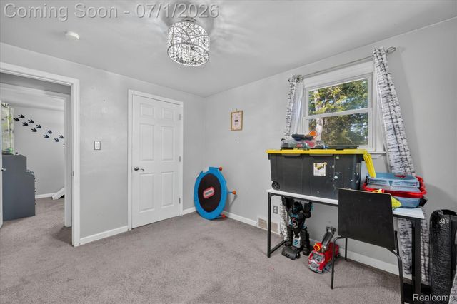 3555 Syracuse Street, Dearborn, MI 48124