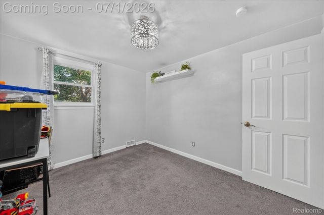 3555 Syracuse Street, Dearborn, MI 48124
