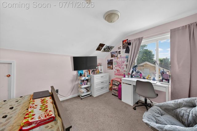 3555 Syracuse Street, Dearborn, MI 48124