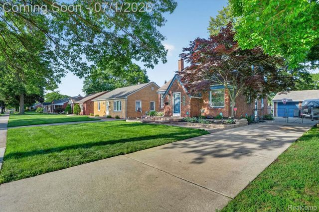 3555 Syracuse Street, Dearborn, MI 48124