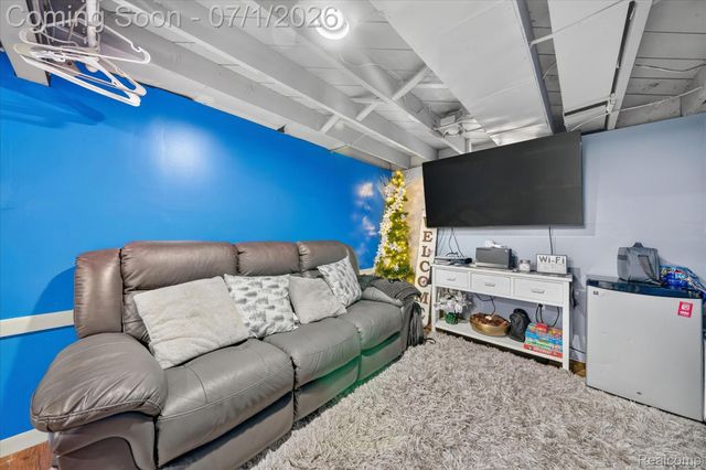 3555 Syracuse Street, Dearborn, MI 48124