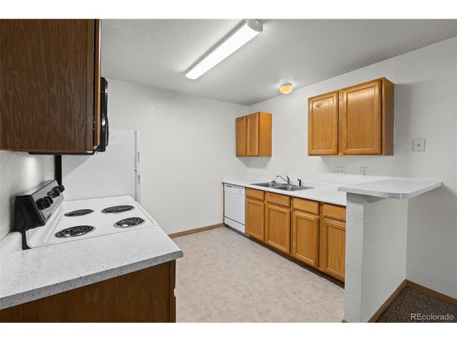 1221 University Ave A201, Fort Collins, CO 80521