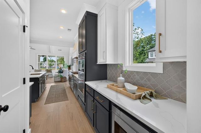 5595 Meadowstone Walk, Kennesaw, GA 30152