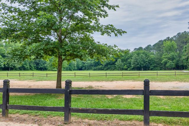 5595 Meadowstone Walk, Kennesaw, GA 30152