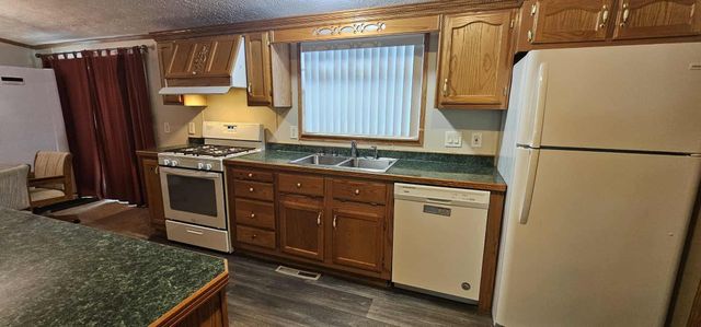 14487 Magnolia Drive, Grand Haven Twp, MI 49417