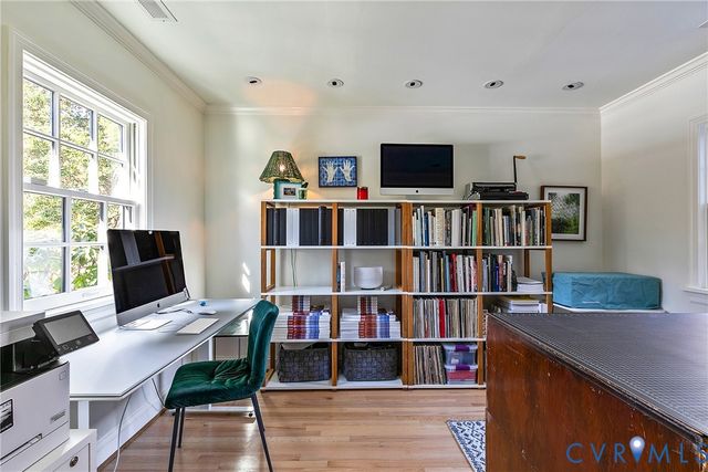 211 Wood Rd, Henrico, VA 23229