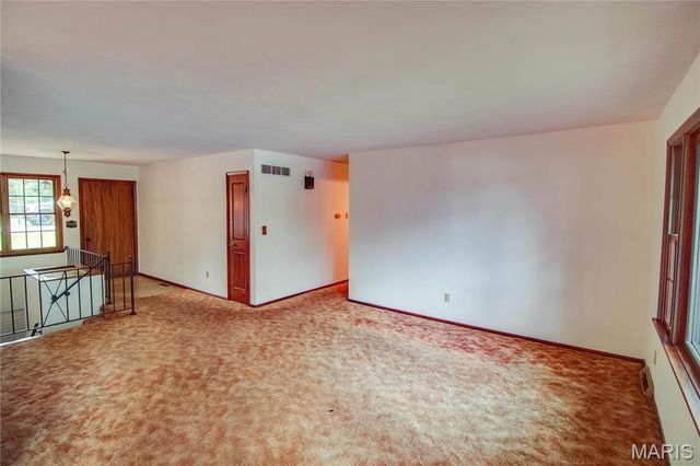 1361 Biscay Drive, Edwardsville, IL 62025