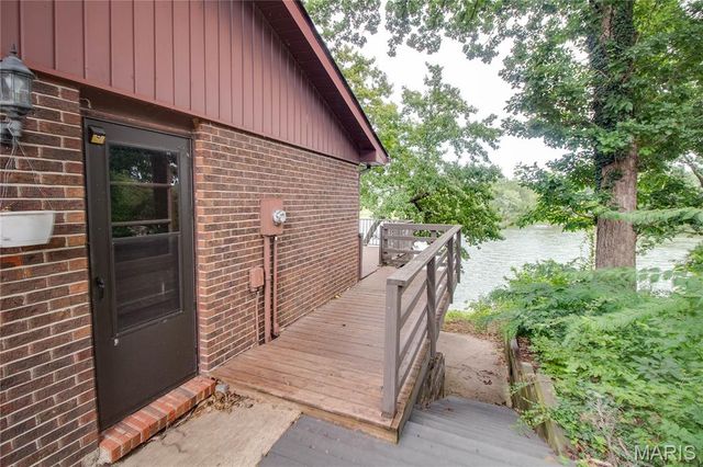 1361 Biscay Drive, Edwardsville, IL 62025