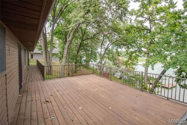 1361 Biscay Drive, Edwardsville, IL 62025