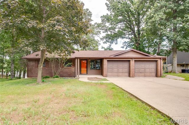 1361 Biscay Drive, Edwardsville, IL 62025