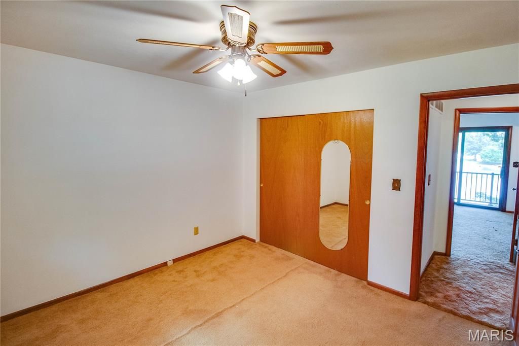 Image 32 of property listing at 1361 Biscay Drive, Edwardsville, IL 62025