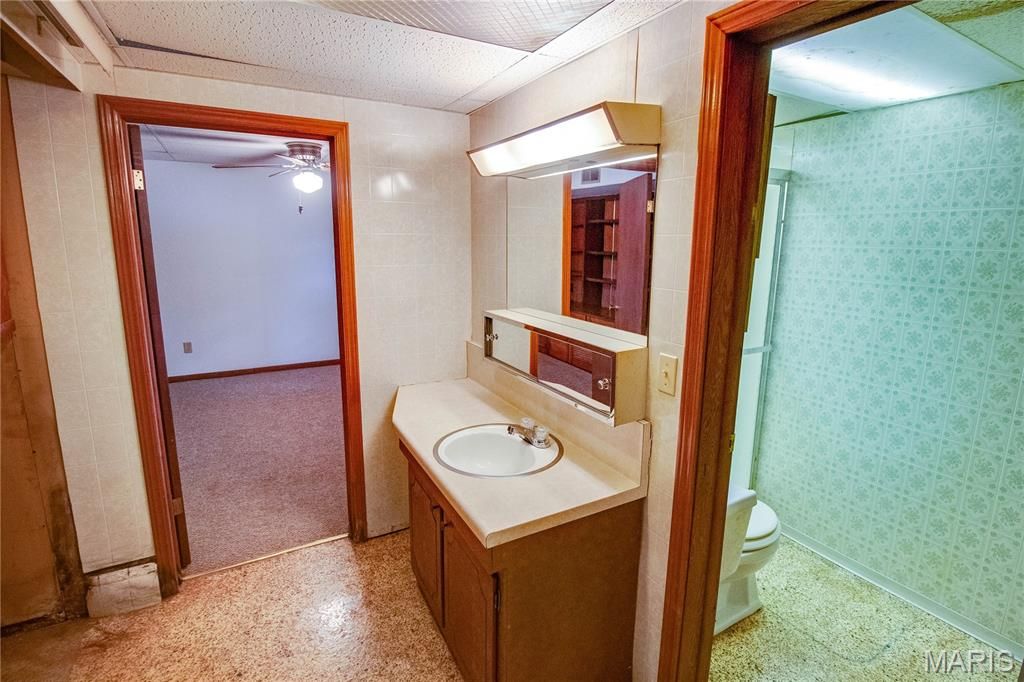 Image 41 of property listing at 1361 Biscay Drive, Edwardsville, IL 62025