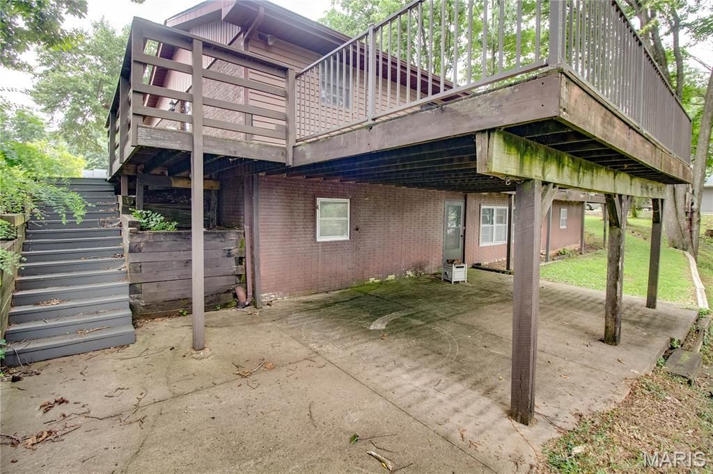 Image 50 of property listing at 1361 Biscay Drive, Edwardsville, IL 62025