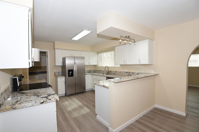 621 Elko Avenue, Grants, NM 87020