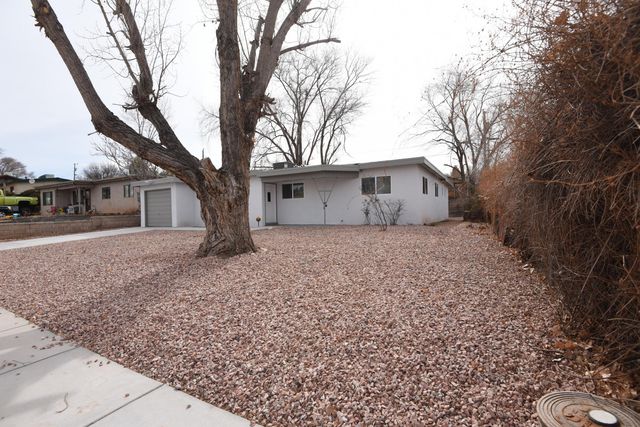 621 Elko Avenue, Grants, NM 87020