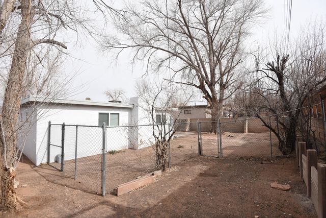 621 Elko Avenue, Grants, NM 87020