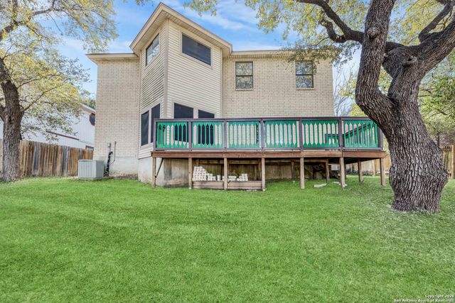 13395 Galicia, Universal City, TX 78148