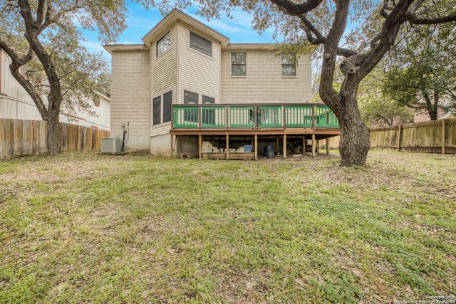 13395 Galicia, Universal City, TX 78148