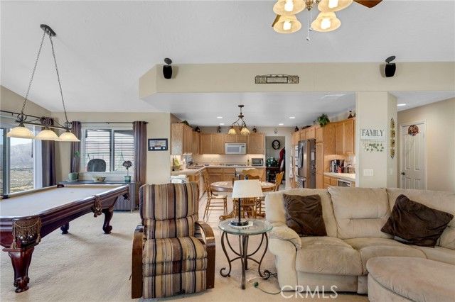 25850 Mountain View, Apple Valley, CA 92308