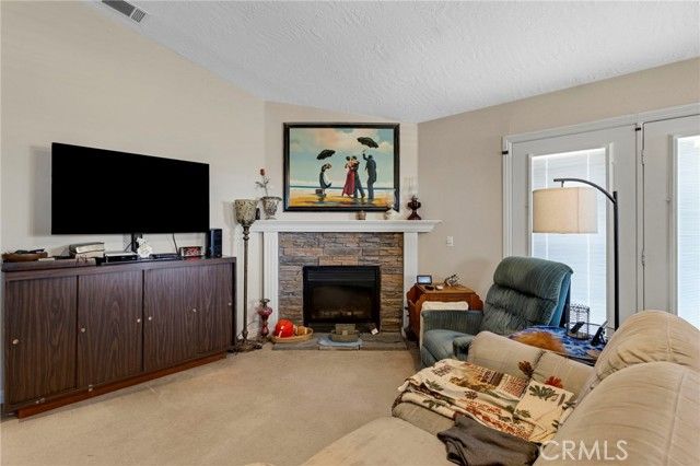 25850 Mountain View, Apple Valley, CA 92308