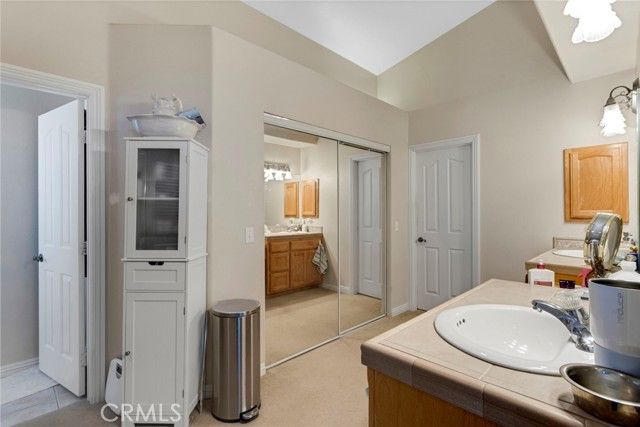 25850 Mountain View, Apple Valley, CA 92308