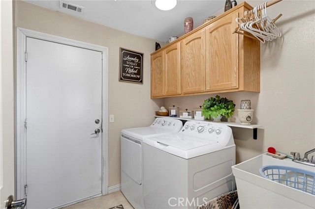 25850 Mountain View, Apple Valley, CA 92308