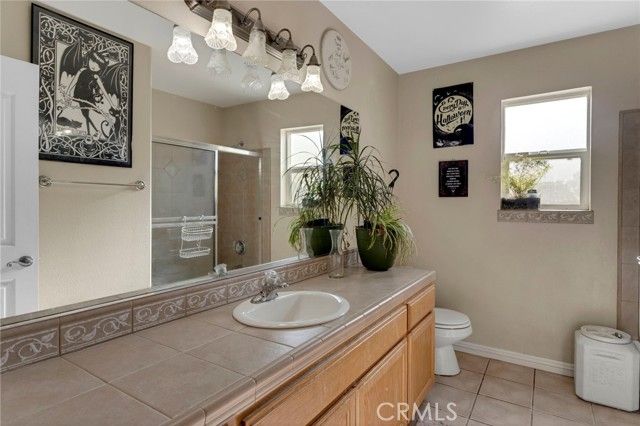 25850 Mountain View, Apple Valley, CA 92308