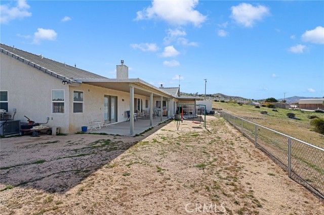 25850 Mountain View, Apple Valley, CA 92308