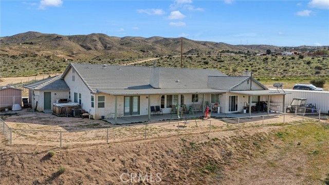 25850 Mountain View, Apple Valley, CA 92308