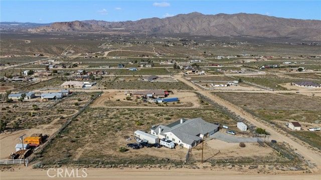 25850 Mountain View, Apple Valley, CA 92308