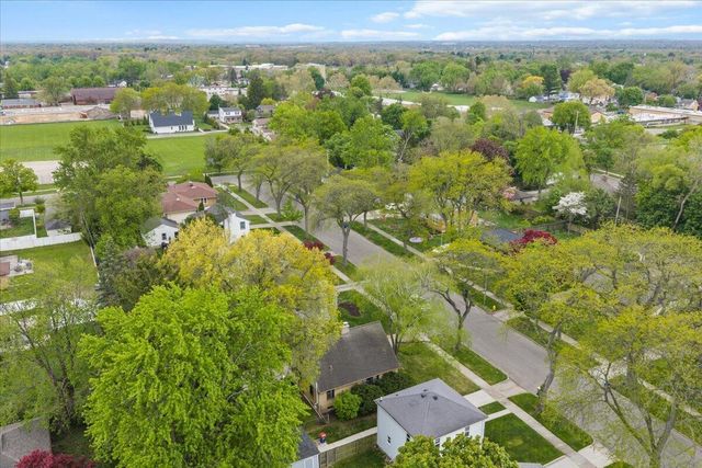 1730 Cambridge Drive SE, Grand Rapids, MI 49506