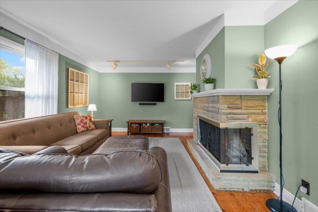 1730 Cambridge Drive SE, Grand Rapids, MI 49506