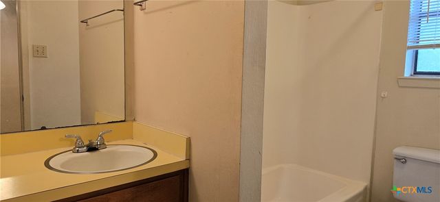 701 Burleson Street, Rockdale, TX 76567
