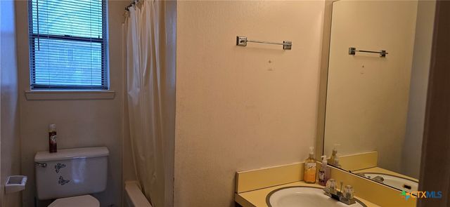701 Burleson Street, Rockdale, TX 76567
