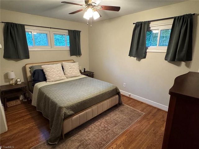 3338 Oliver Hills Road, Greensboro, NC 27406