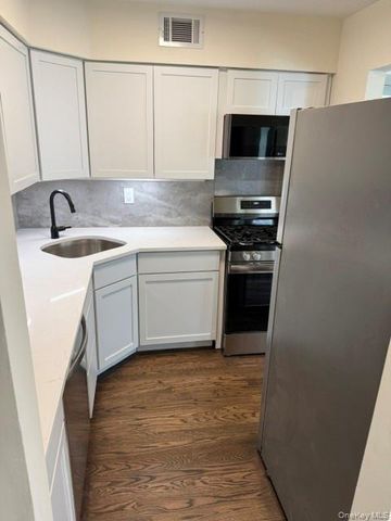 159 Fairview Circle 291U, Middle Island, NY 11953