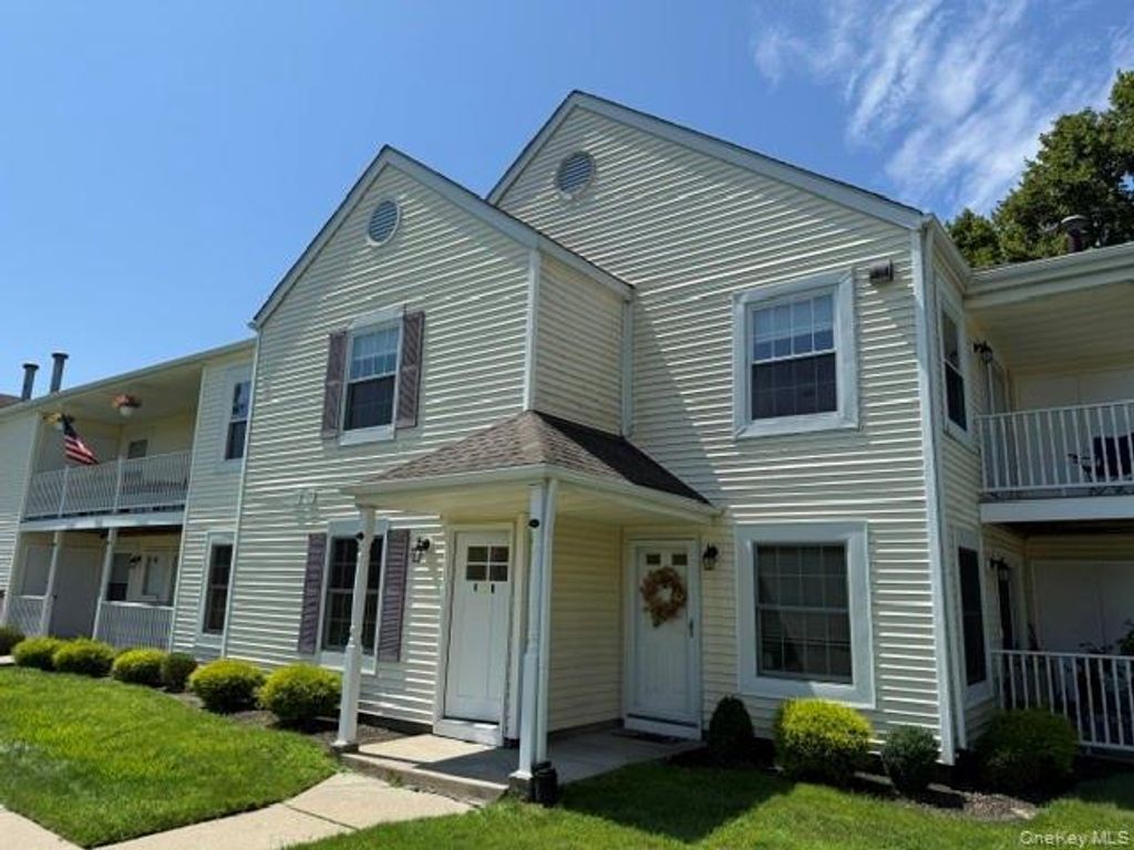 159 Fairview Circle 291U, Middle Island, NY 11953