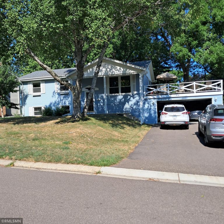 3461 Yukon Avenue N, New Hope, MN 55427