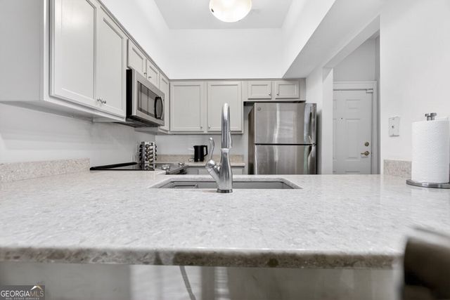 2855 Peachtree Road NE 109, Atlanta, GA 30305