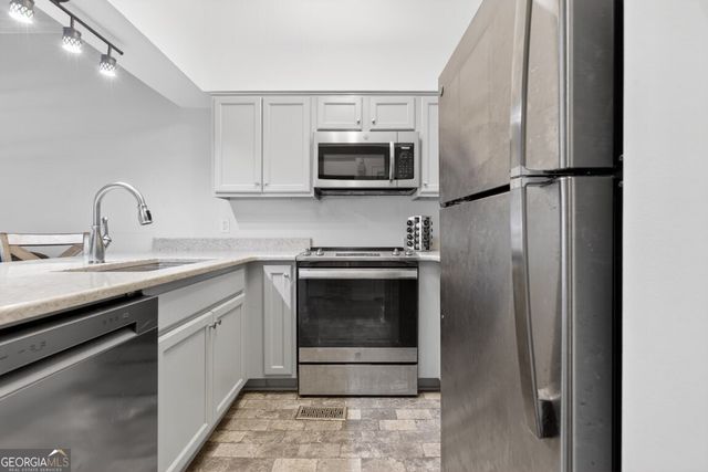 2855 Peachtree Road NE 109, Atlanta, GA 30305