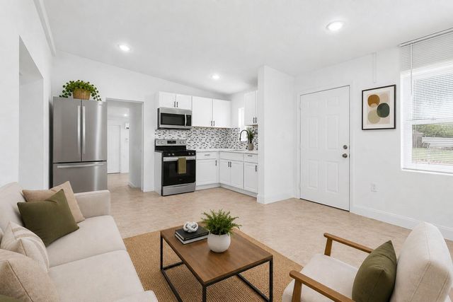 918 FERNDELL ROAD, Orlando, FL 32808