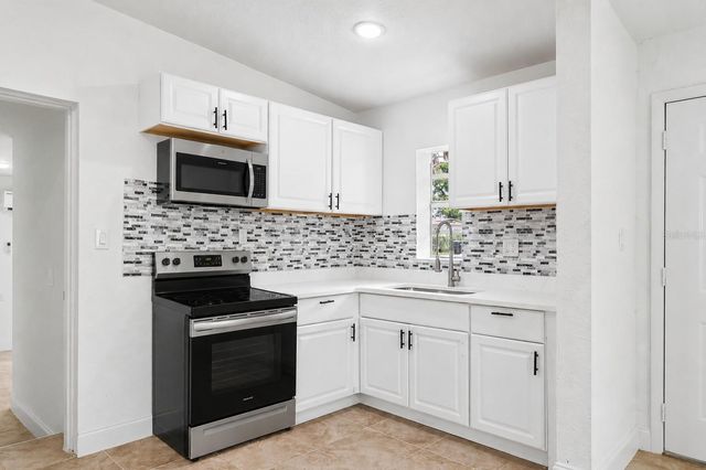 918 FERNDELL ROAD, Orlando, FL 32808