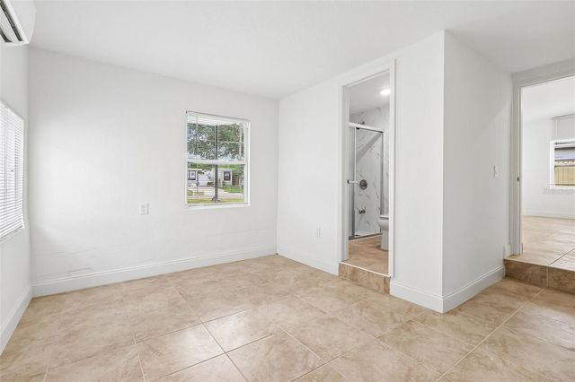918 FERNDELL ROAD, Orlando, FL 32808