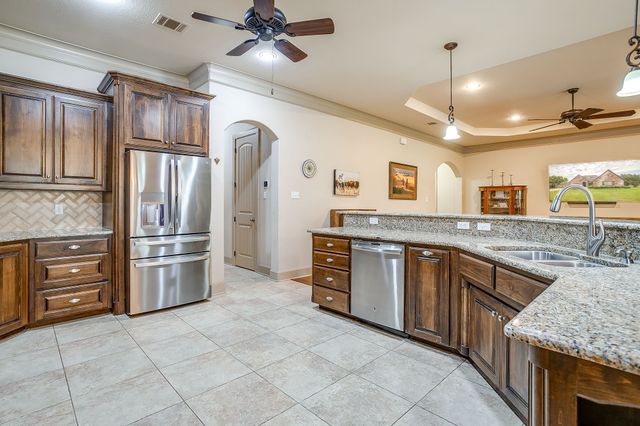 7101 Westover Drive, Granbury, TX 76049