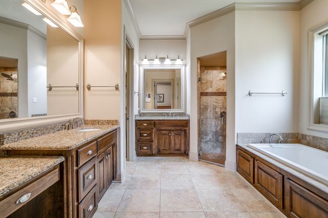 7101 Westover Drive, Granbury, TX 76049